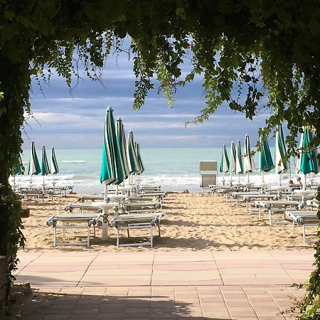 Hotel Vina Del Mar Pineta Lido di Jesolo Exterior photo