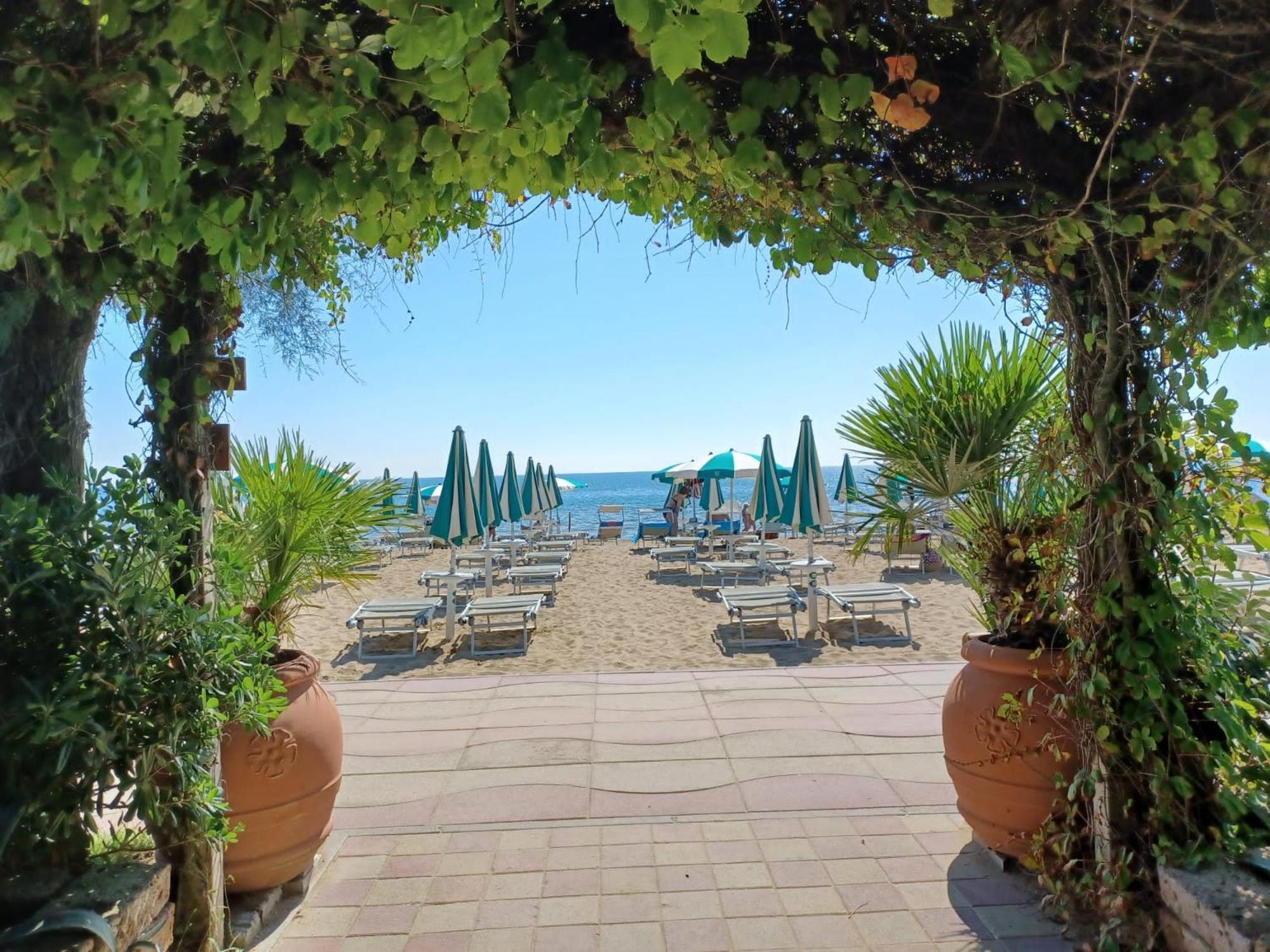 Hotel Vina Del Mar Pineta Lido di Jesolo Exterior photo