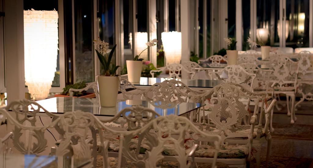 Hotel Vina Del Mar Pineta Lido di Jesolo Exterior photo
